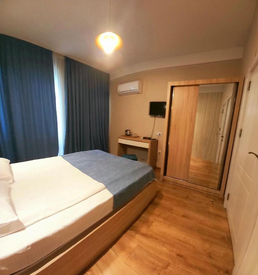 Hotel Lile Tbiliszi Kültér fotó