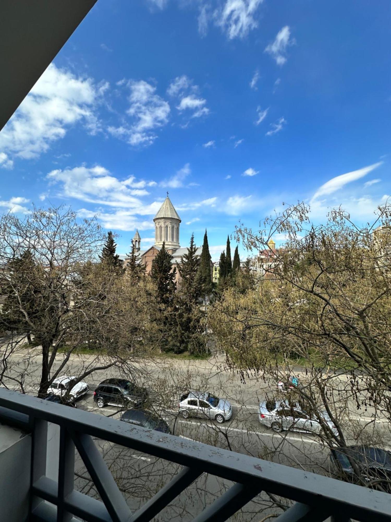 Hotel Lile Tbiliszi Kültér fotó